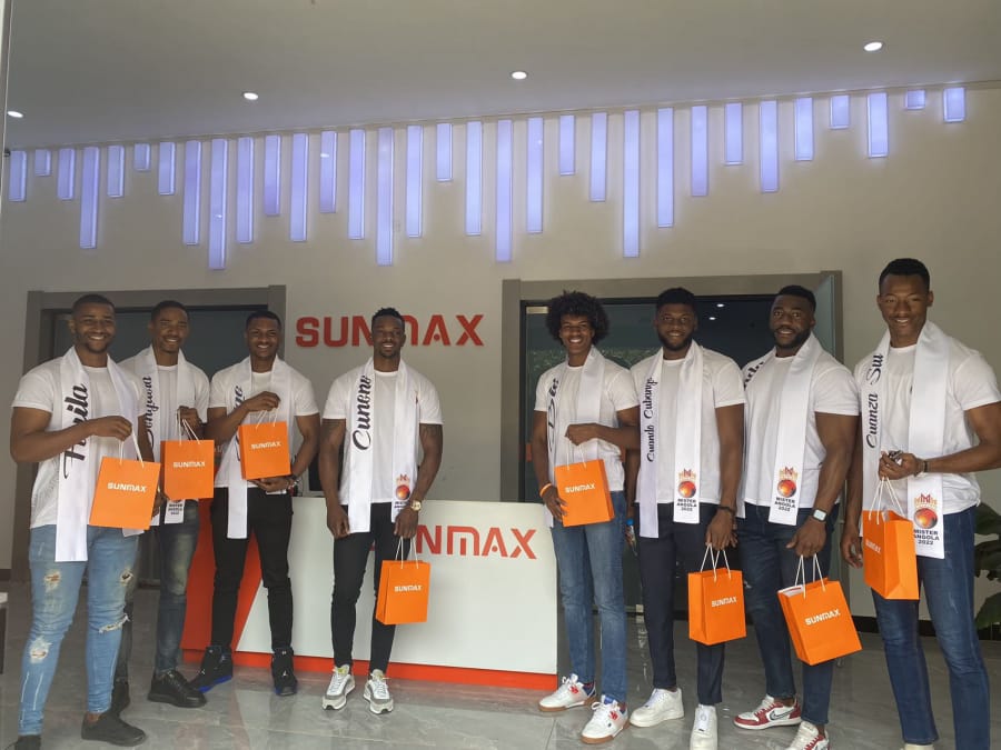 Mobile phone flagship store